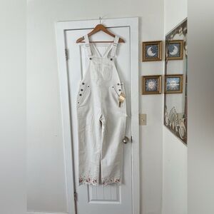 NWT Hybrid & CO Women’s Scalloped Floral Embroidered Cottage Core Overalls L